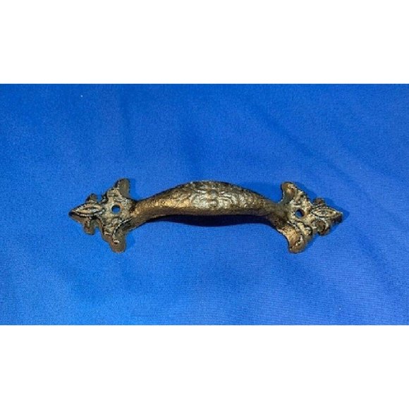 ONE Cast Iron Fleur-De-Lis Door Handles 0040 - Picture 3 of 12